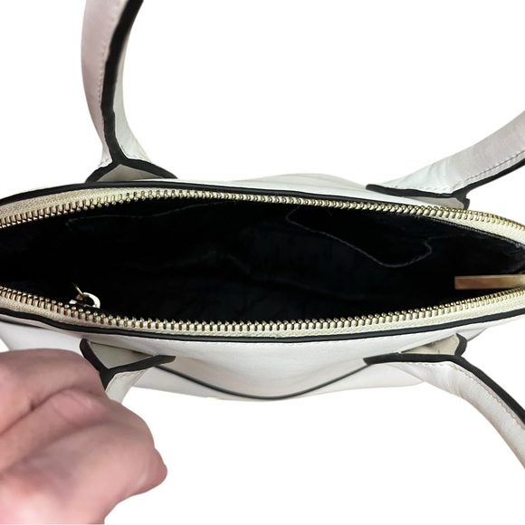 White Christian Siriano Chic handbag - Picture 5 of 12